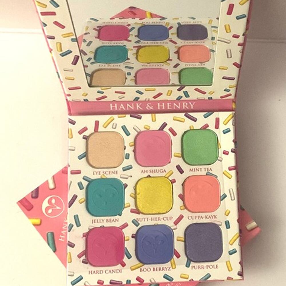 Hank & Henry Sweet Toof Eyeshadow Palette
